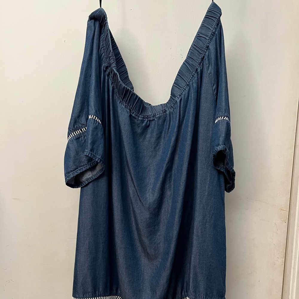 Women’s off the shoulders blouse